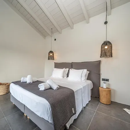 Nonna, 1800s House Renovated In 2023 * Fiskardo