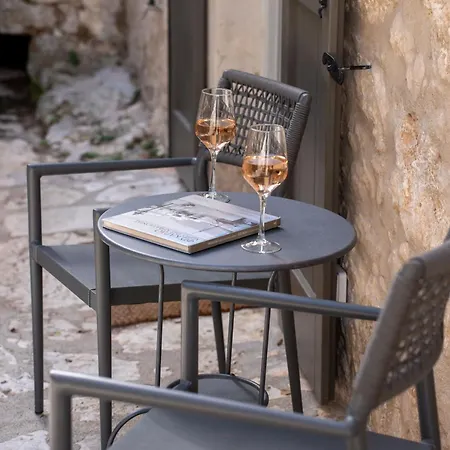 Nonna, 1800s House Renovated In 2023 *