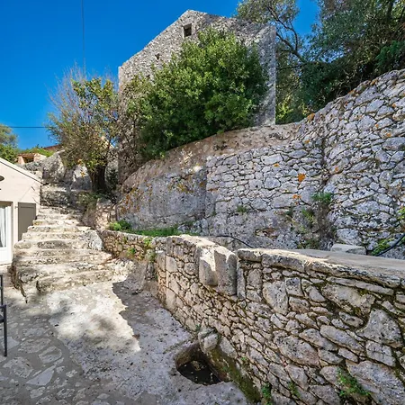 Nonna, 1800s House Renovated In 2023 Villa